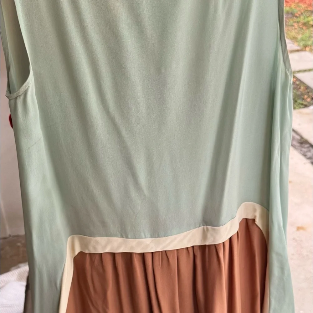 Circus & Co 100% Silk Dress - Picture 5 of 8